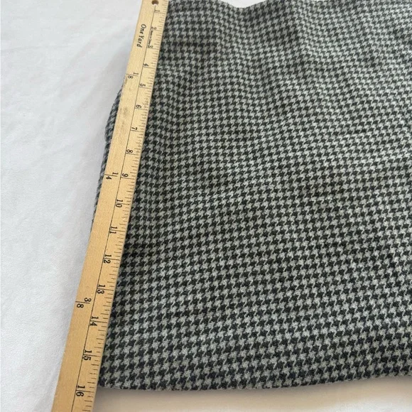 Uniqlo Monochrome Houndstooth Mini Skirt - Picture 8 of 11